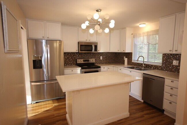 Foto del edificio - Well-Maintained, Recently Upgraded Home in West Hill, Kent