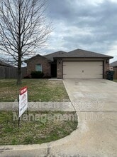 Building Photo - 13022 E 133rd Pl N