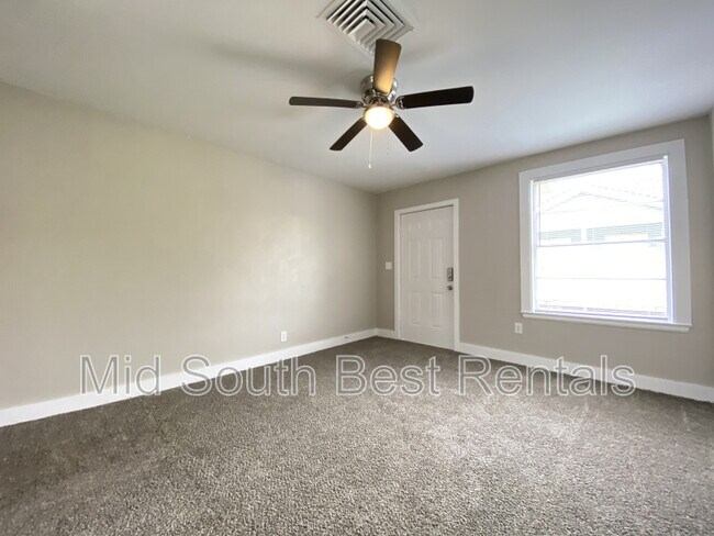 Foto del edificio - 804 Jane Dr