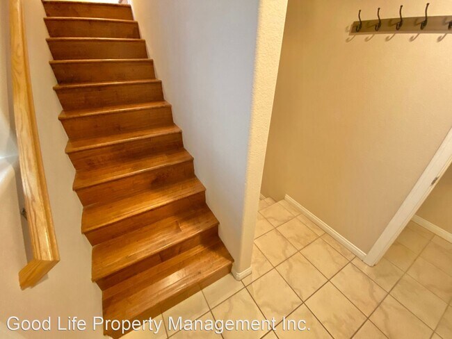 Foto del edificio - 2 br, 2.5 bath House - 3938 Iowa St