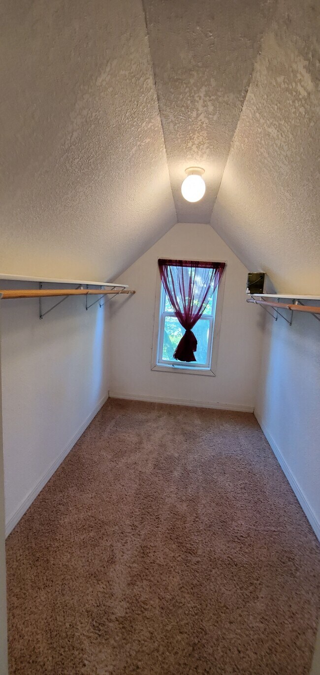 Foto del edificio - 401 N Byers Ave