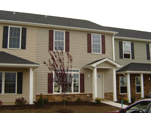Primary Photo - Townhouse for Rent in Mount Crawford