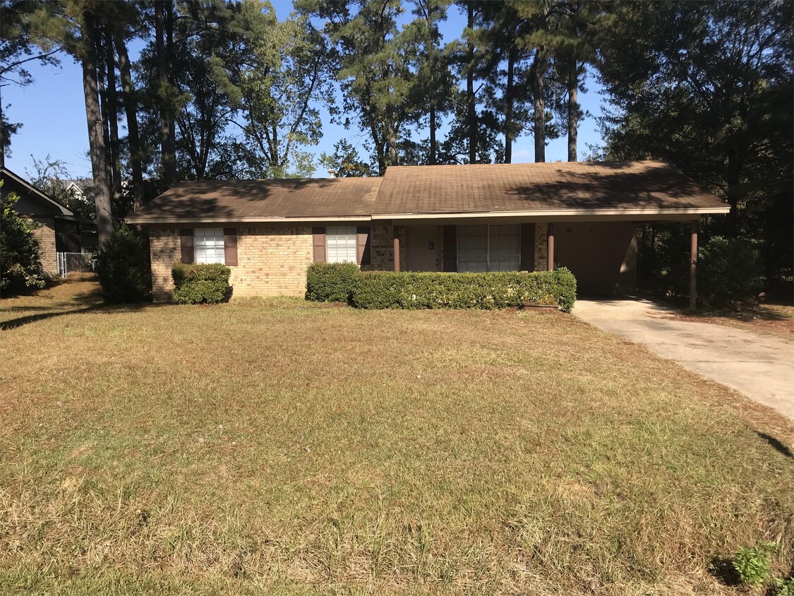 300 Paula Dr, West Monroe, LA 71291 House for Rent in West Monroe, LA