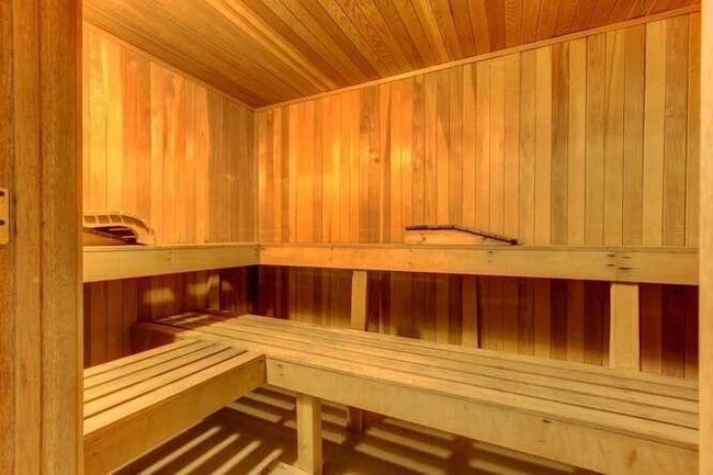 Building Photo - 610 Clematis St