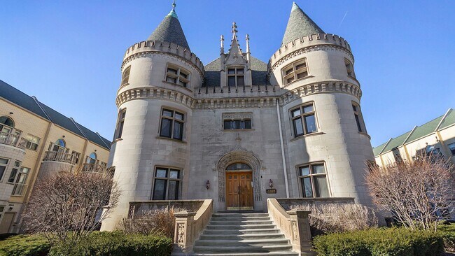 Foto del edificio - 4938 S Drexel Blvd
