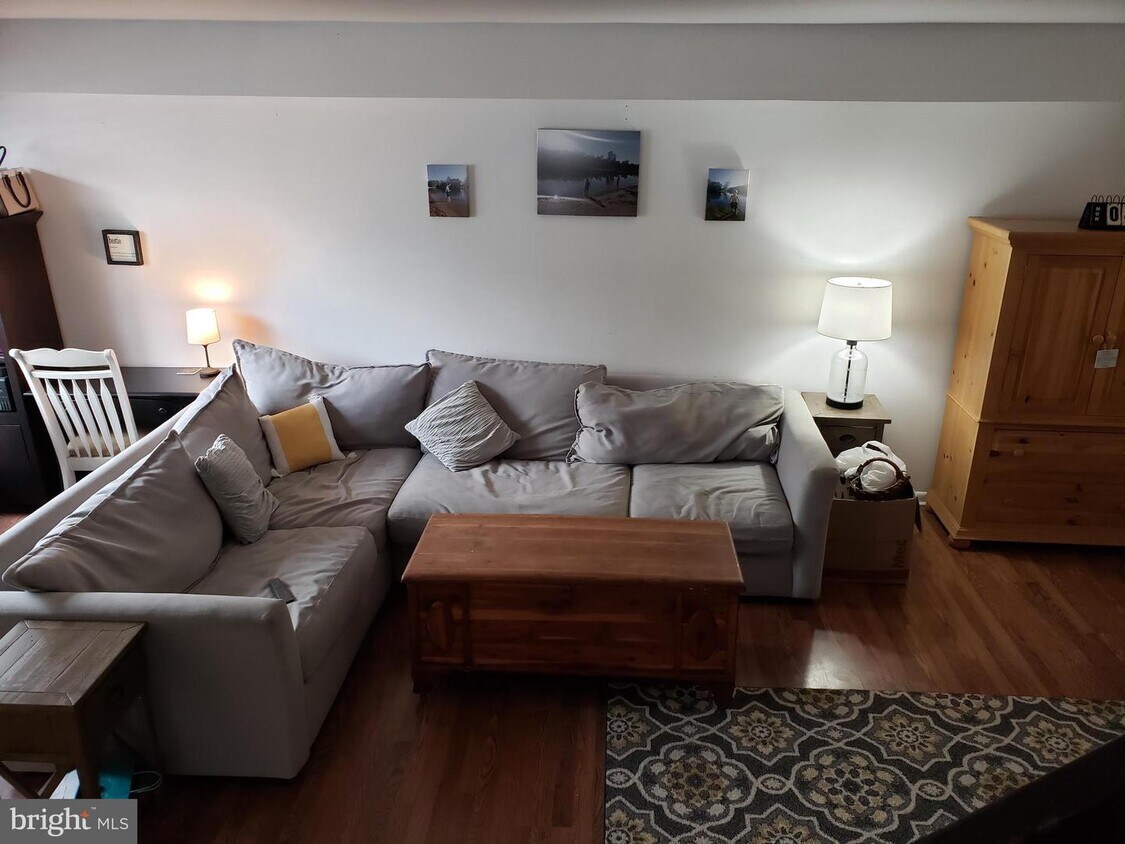 Foto principal - 327 Barton Run Blvd