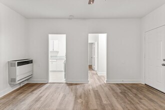 Building Photo - 1424 Chestnut Ave Building Photo - 1424 Chestnut Ave