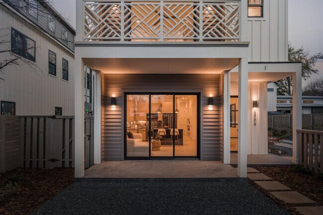 Foto del edificio - 2709 Stacy Ln