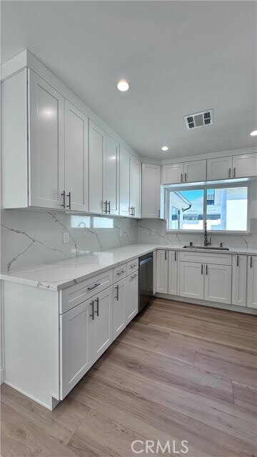 Foto del edificio - 2135 N Brighton St #102