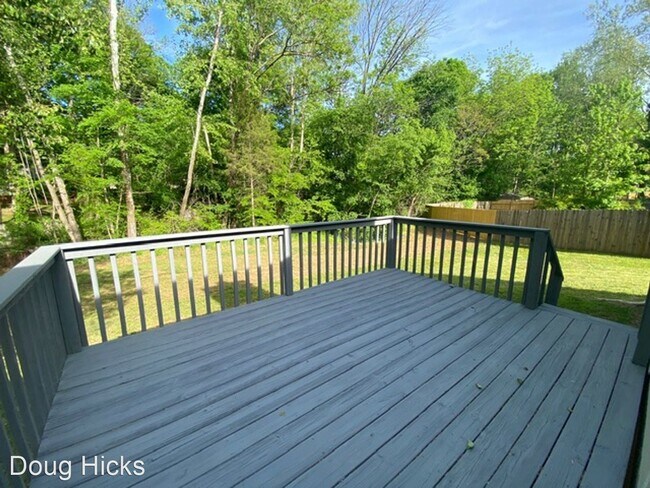 Foto del edificio - 3 br, 2 bath House - 8628 Lockerbie Ln