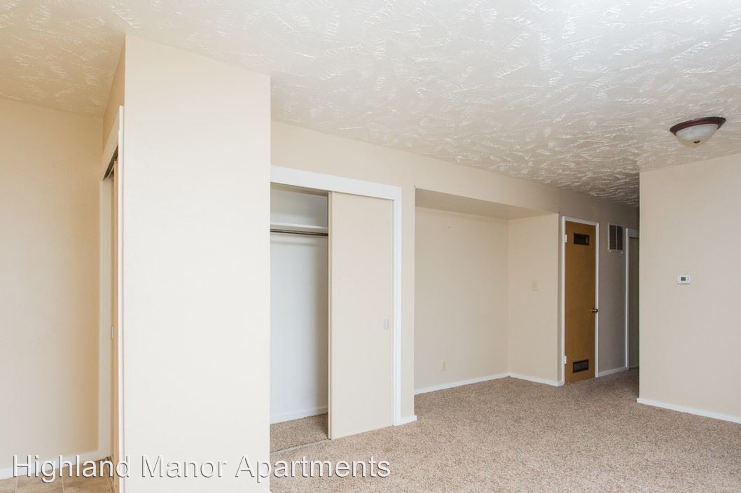 Primary Photo - 405-413 18th St W