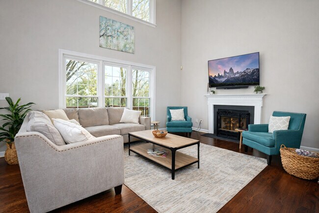 Foto del edificio - 10315 Rougemont Ln