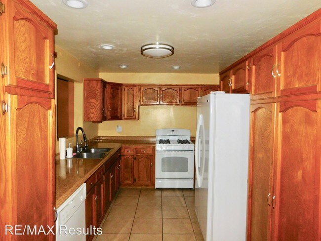 Foto del edificio - 3 br, 2 bath House - 6568 E. Calle Cappela