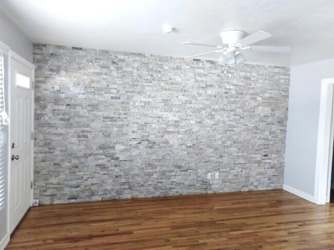 Foto del edificio - 4608 Marlborough Dr