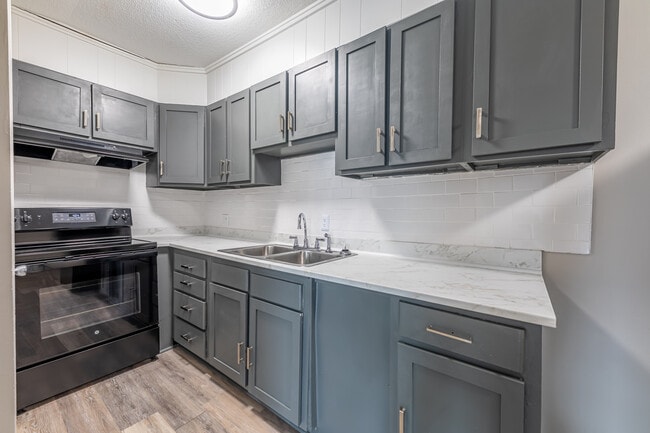 Kitchen - Lofts at Glenhaven