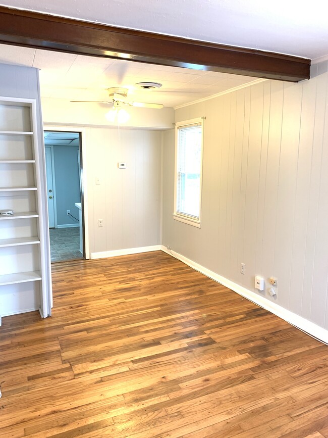 Dining room - 566 Ardmore Dr