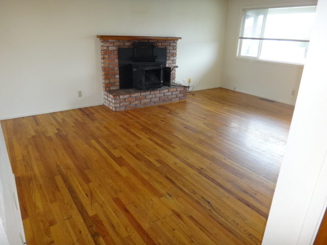 Building Photo - 2020 Ernest Way