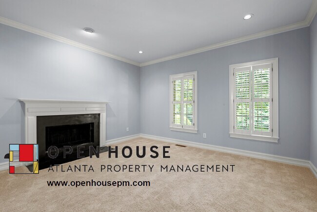 Building Photo - 345 Fountain Oaks Ln Sandy Springs