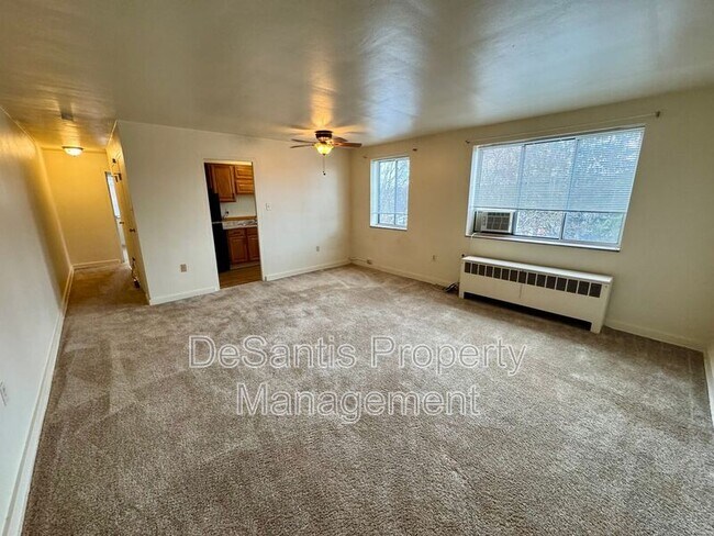 Foto del edificio - 816 Perry Hwy