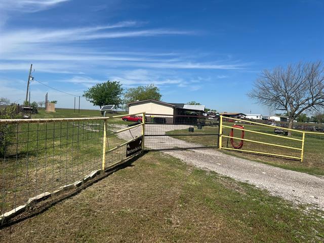 Foto del edificio - 10801 Rolling Prairie Rd