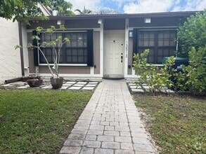 Building Photo - 13513 SW 102nd Ln