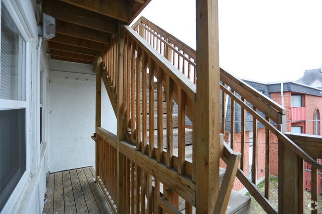 Foto del edificio - 3113-3123 Thompson Ave