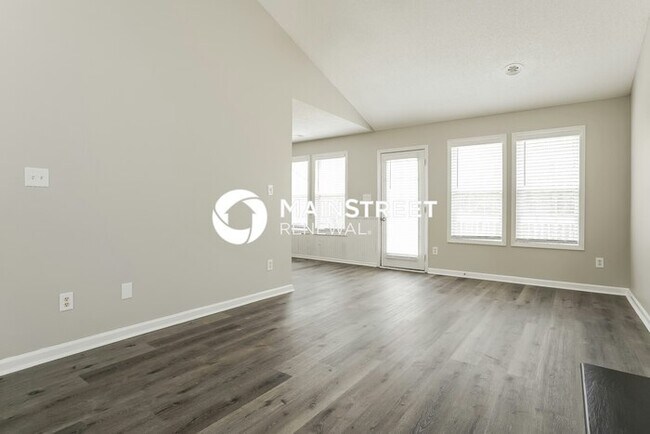 Building Photo - 3 Bedroom Pet-Friendly Home in Zebulon, NC with Main Street Renewal