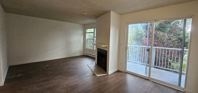 Foto del edificio - 6703 204th St SW