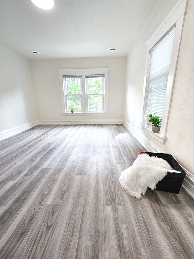 Building Photo - Cherry Hill