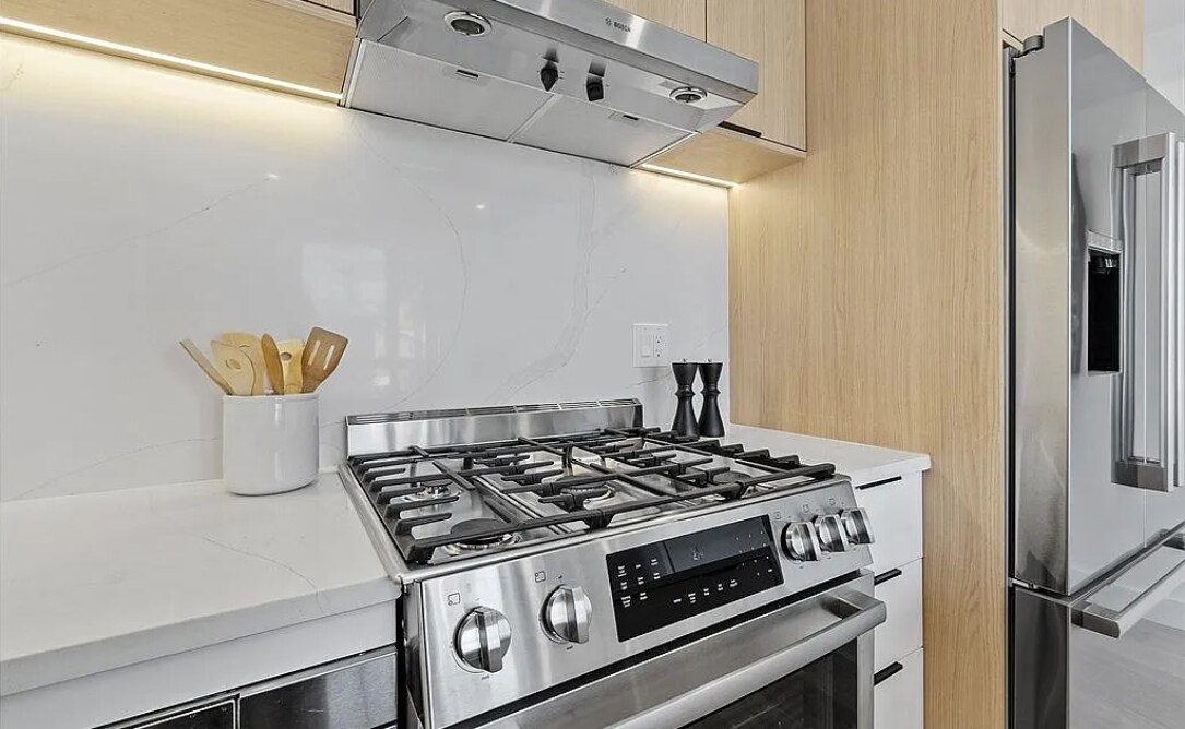 Foto principal - 145 5th St