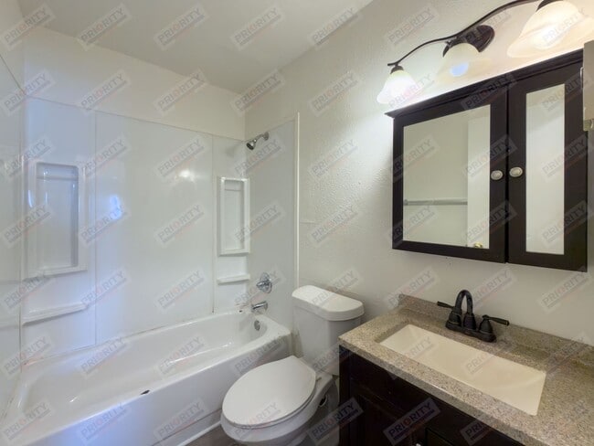 Building Photo - Ealges Nest Apartments