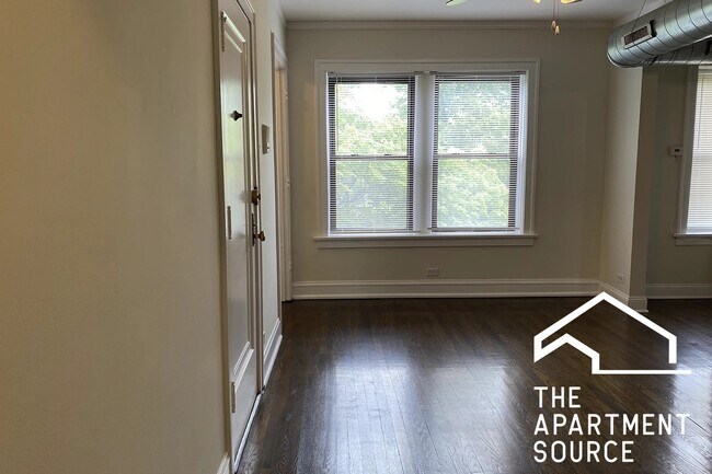 Foto del edificio - 1253 W Henderson St