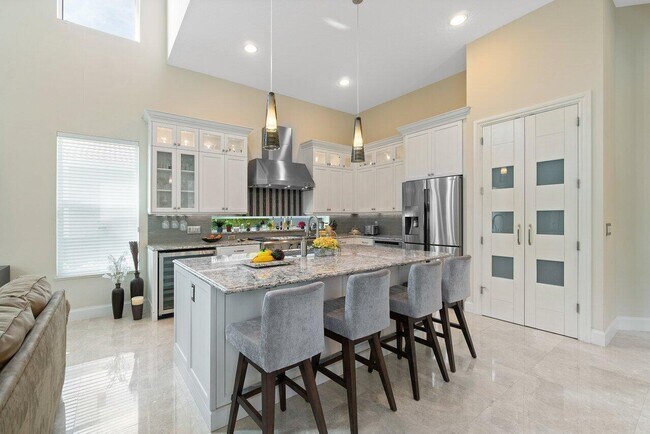 Foto del edificio - 120 Mystic Ln