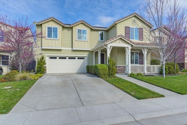 Building Photo - Beautiful Solar Home in Whitney Ranch!