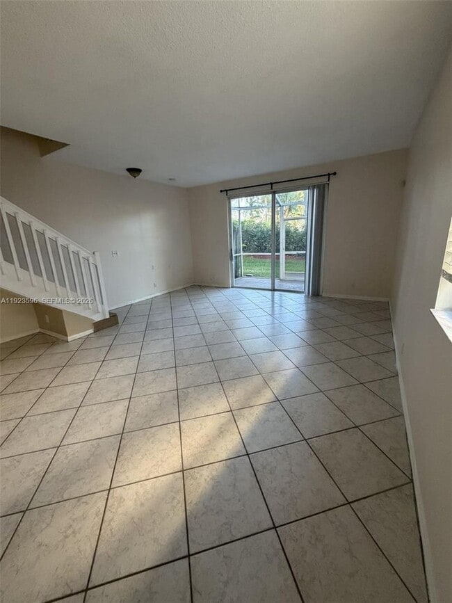 Photo - 2070 Madeira Dr House