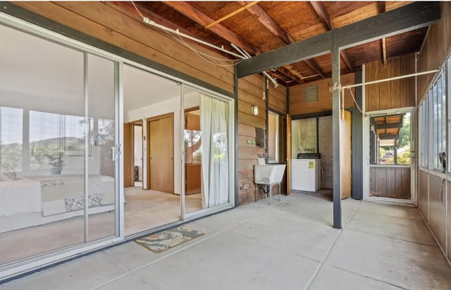 Building Photo - 1330 Orchard Ave