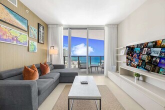 Building Photo - 4111 S Ocean Dr