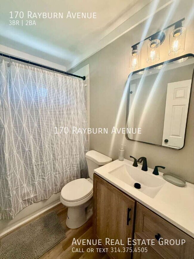 Foto del edificio - 170 Rayburn Ave