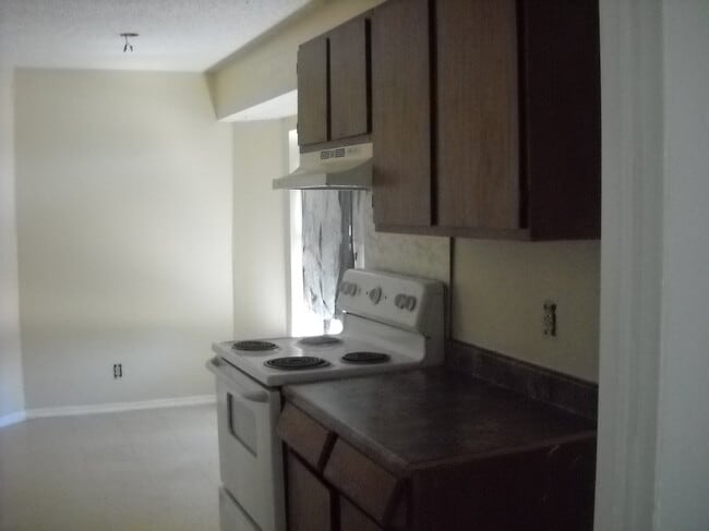 Building Photo - 5907 Mission Sunrise