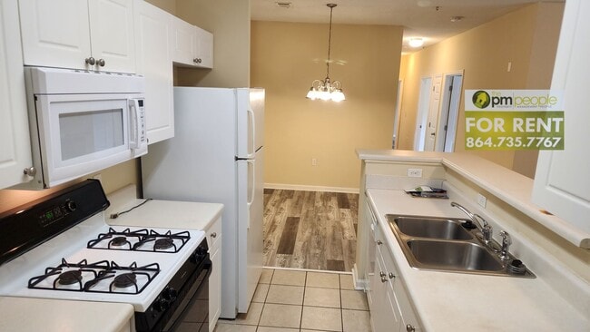 Foto del edificio - 3/2 Condo in Great Greenville Location!