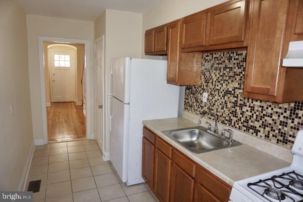 Foto principal - 5915 Benton Heights Ave