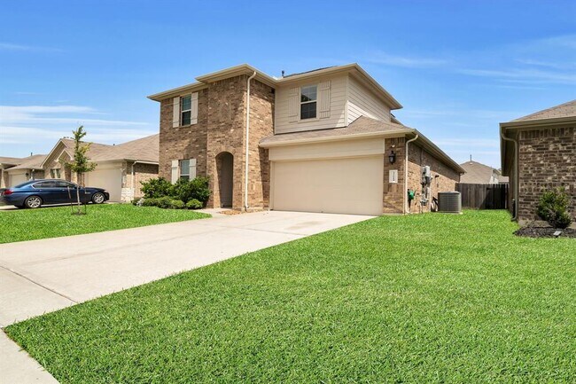 Building Photo - 22614 Petrizzi Ln