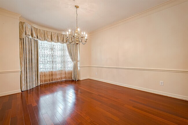 Foto del edificio - 1914 Rosebay Ct