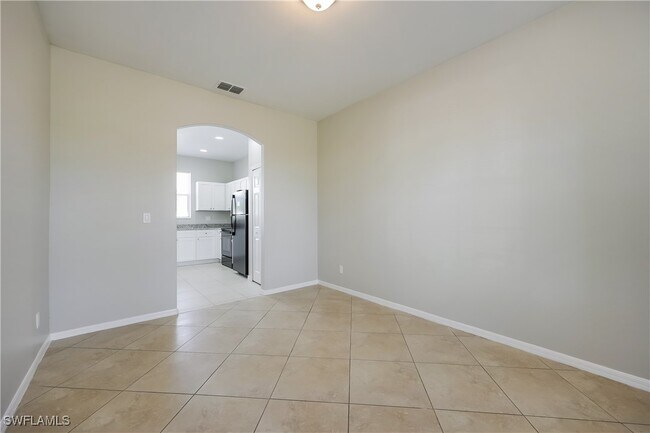 Foto del edificio - 661 Chavers St E