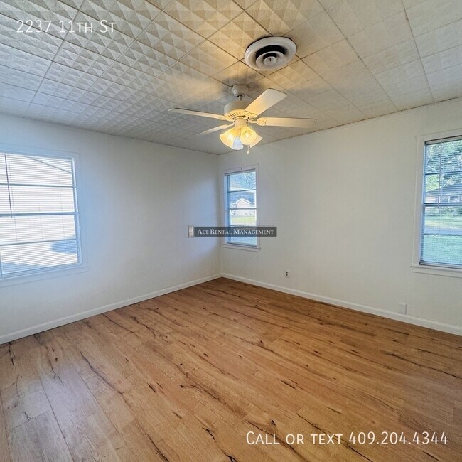 Foto del edificio - 2237 11th St