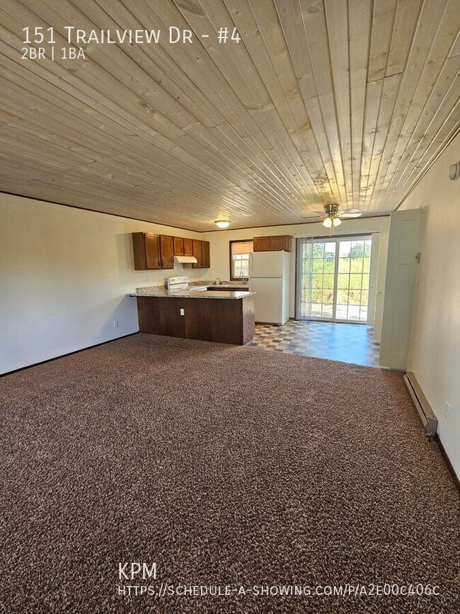 Building Photo - 151 Trail View Dr