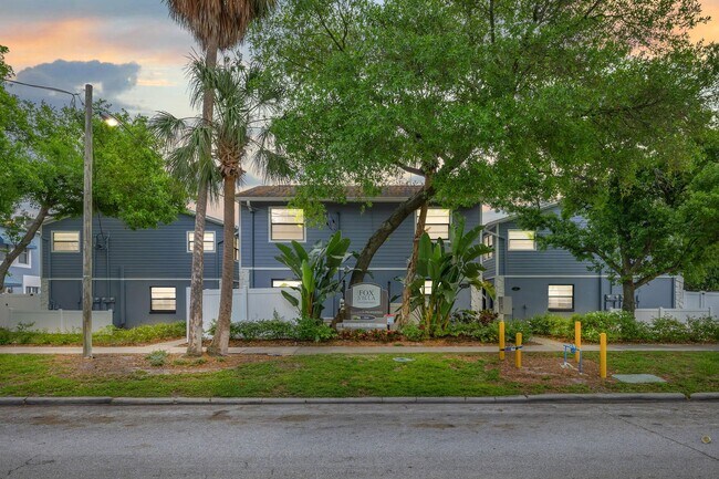 Foto del edificio - 5045 S Albany Ave