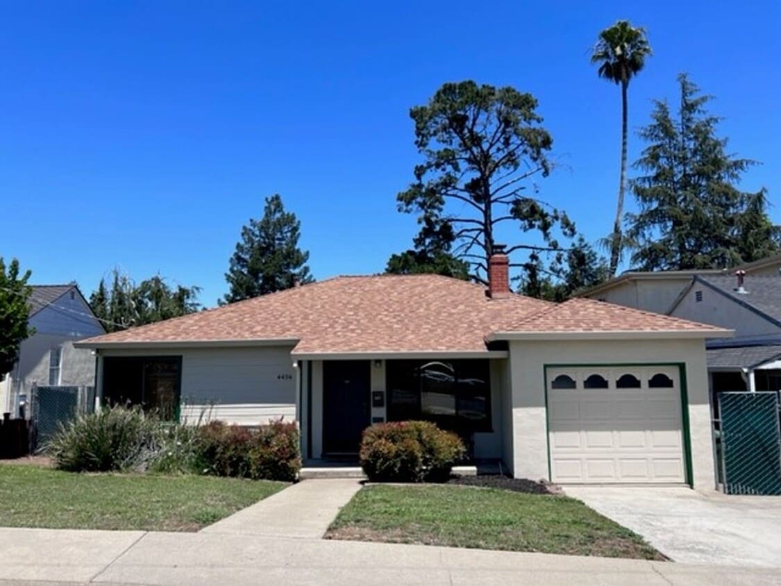 Primary Photo - Nor Cal Realty, Inc - 3 bedroom 1 bath house
