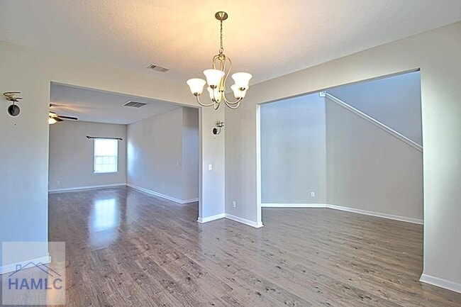 Foto del edificio - 1301 Windrow Dr