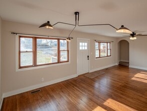 Building Photo - 3130 Westwood Dr NW